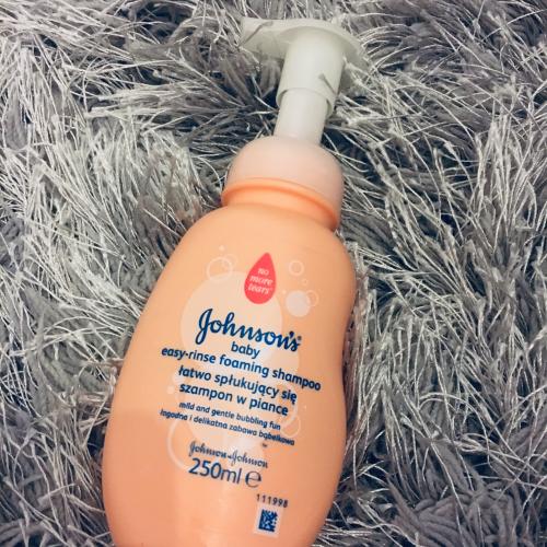 johnson s baby łatwo spłukujący się szampon w piance