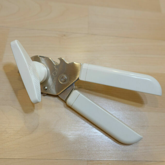 pampered chef manual can opener