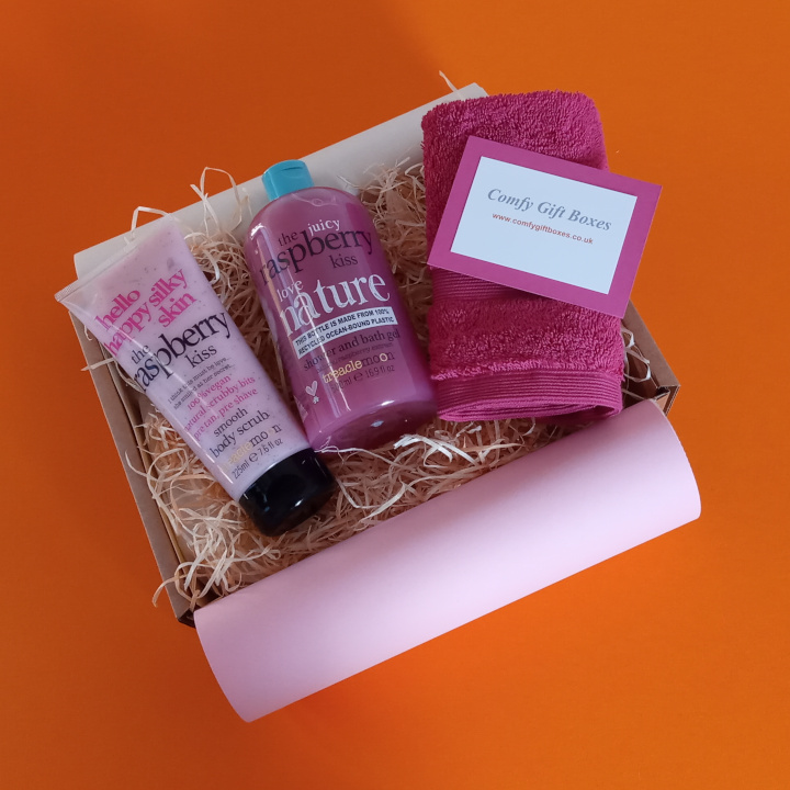 love juicy pamper box