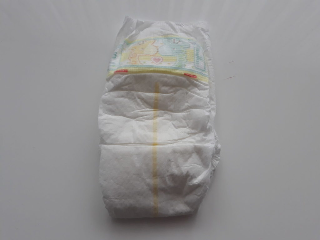 pampers premium care 3 a new baby dry porównanie