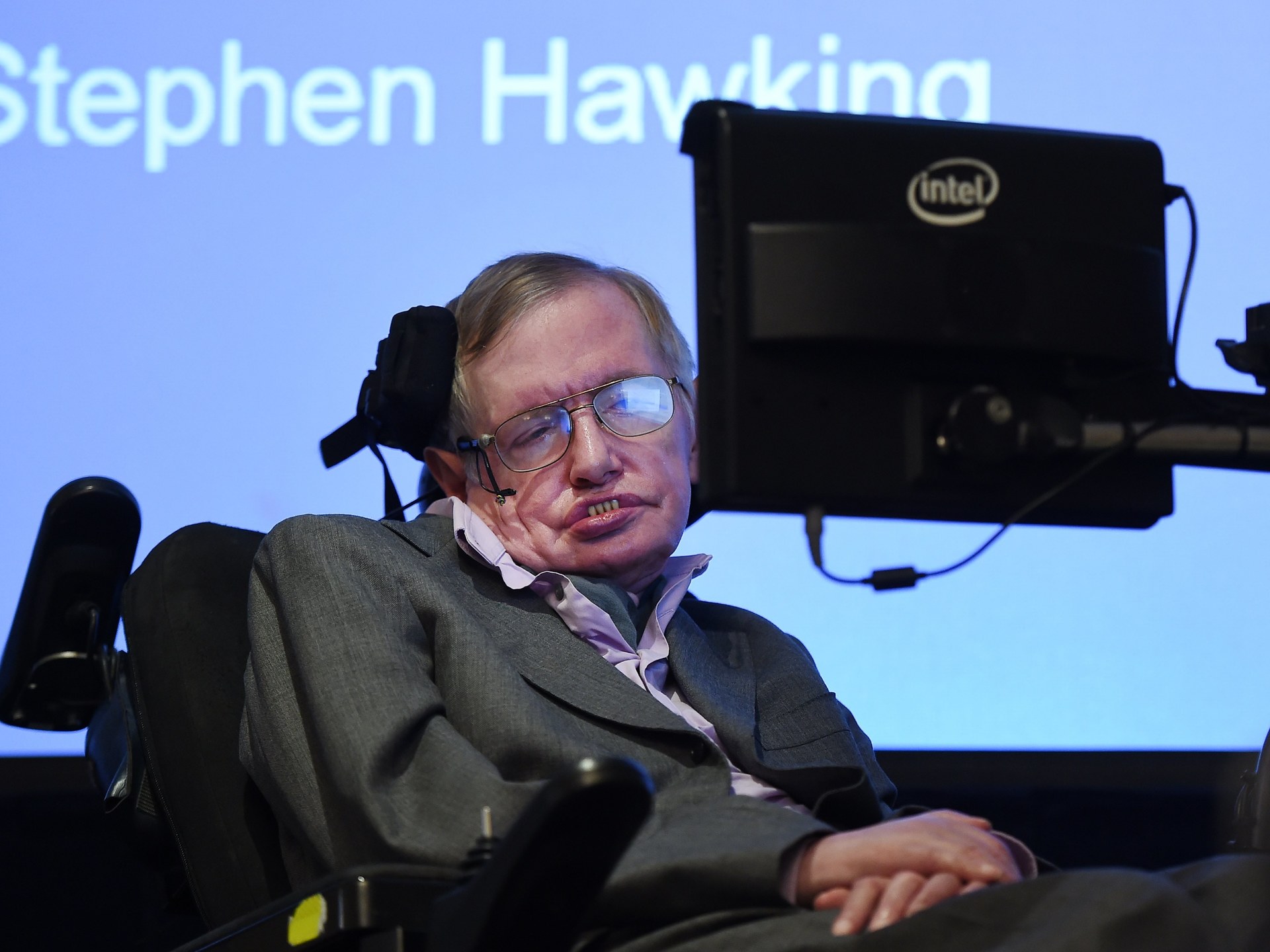 czy stpjan hawking nosli pieluchy