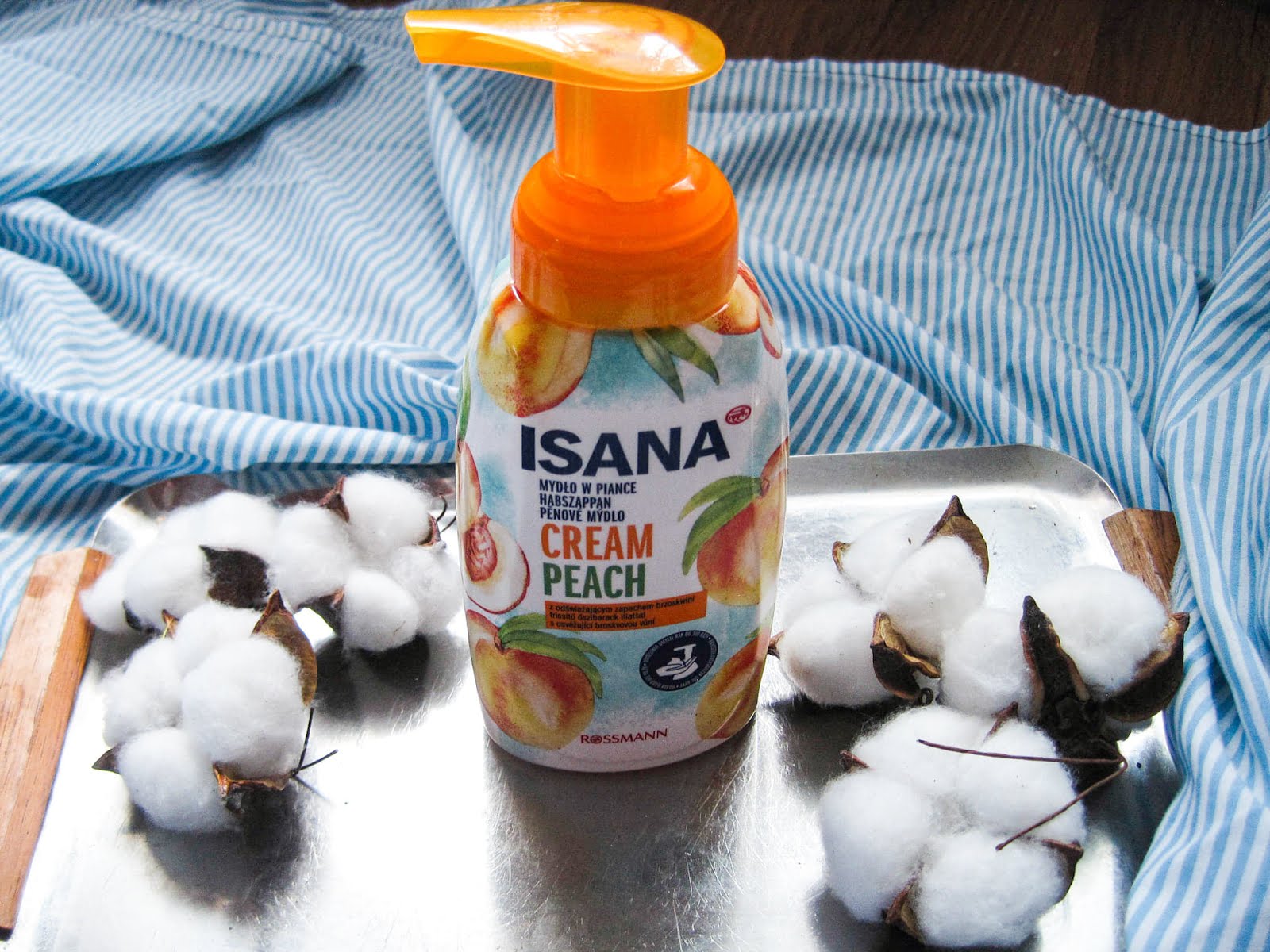 isana cream peach pianka do twarzy