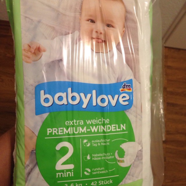 pampers baby love 2