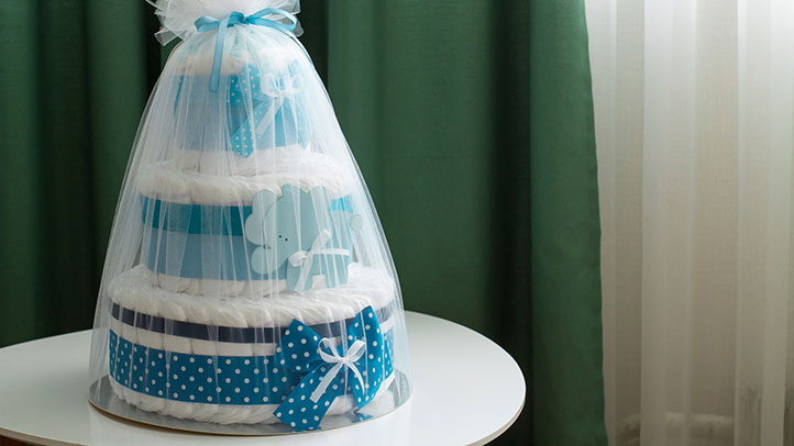 pampers diaper cake